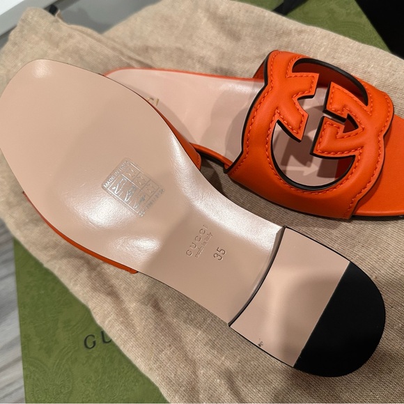 New w Box Gucci Orange Interlocking G Leather Slide Sandals - Picture 3 of 6